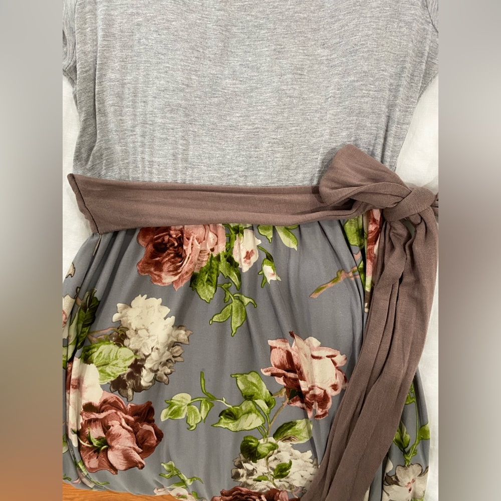 Grey Floral Maxi Dress by Égs